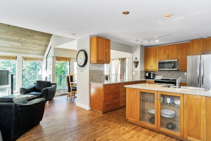 Photo 5 at 430 Bayview Road, Lions Bay, West Vancouver