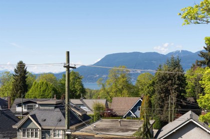 Photo 1 at 4103 W 11th Avenue, Point Grey, Vancouver West