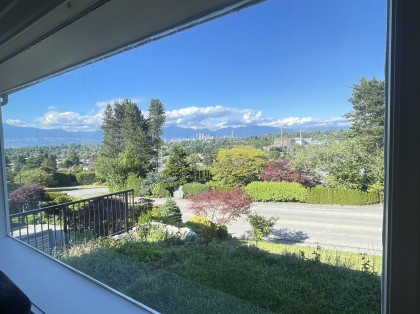 Photo 2 at 4679 Puget Drive, MacKenzie Heights, Vancouver West