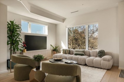 Photo 5 at 692 W 29th Avenue, Cambie, Vancouver West