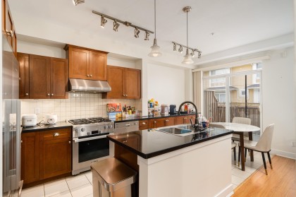 Photo 9 at 968 Westbury Walk, South Cambie, Vancouver West