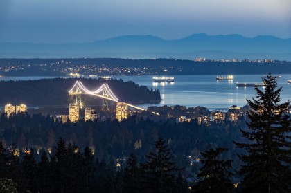 Photo 3 at 383 Newdale Court, Upper Delbrook, North Vancouver