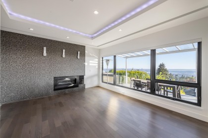 Photo 10 at 383 Newdale Court, Upper Delbrook, North Vancouver