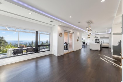 Photo 11 at 383 Newdale Court, Upper Delbrook, North Vancouver