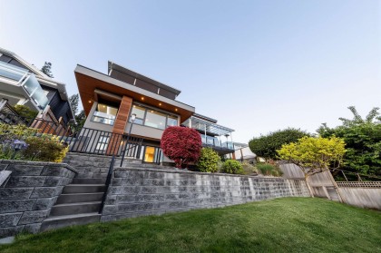Photo 31 at 383 Newdale Court, Upper Delbrook, North Vancouver