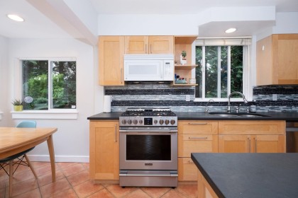 Photo 10 at 1075 Gladwin Drive, Capilano NV, North Vancouver