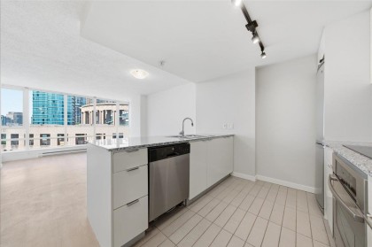 Photo 12 at 1605 - 788 Hamilton Street, Downtown VW, Vancouver West