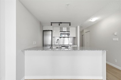 Photo 9 at 1605 - 788 Hamilton Street, Downtown VW, Vancouver West