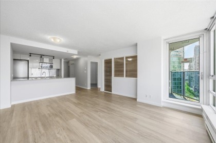 Photo 4 at 1605 - 788 Hamilton Street, Downtown VW, Vancouver West
