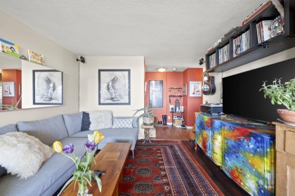 Photo 7 at 901 - 2370 W 2nd Avenue, Kitsilano, Vancouver West
