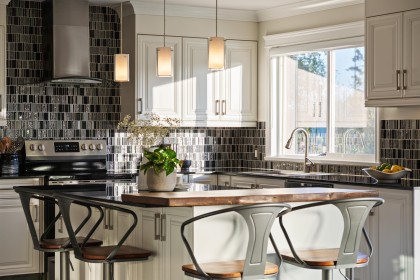 Photo 6 at 906 Strathaven Drive, Windsor Park NV, North Vancouver