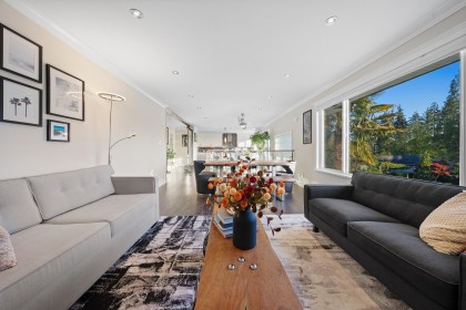 Photo 10 at 906 Strathaven Drive, Windsor Park NV, North Vancouver