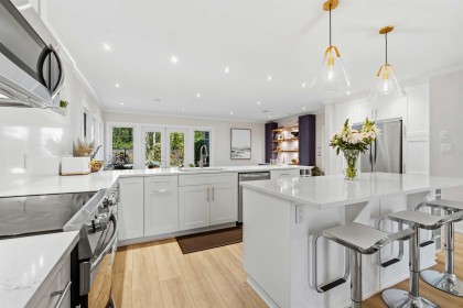 Photo 10 at 1610 Ross Road, Lynn Valley, North Vancouver