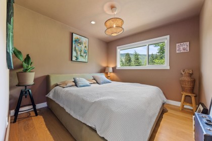 Photo 9 at 5566 Gallagher Place, Eagle Harbour, West Vancouver