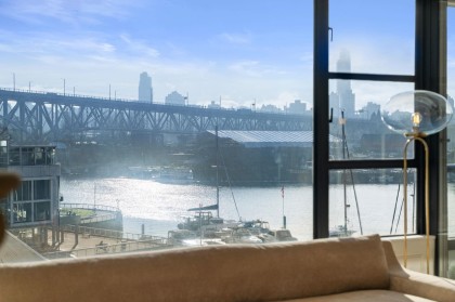 Photo 6 at 302 - 1008 Beach Avenue, Yaletown, Vancouver West
