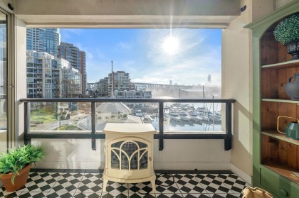 Photo 20 at 302 - 1008 Beach Avenue, Yaletown, Vancouver West