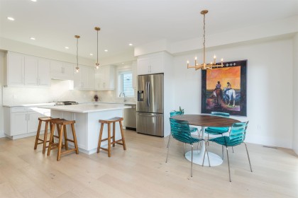 Photo 10 at 341 E 13th Street, Central Lonsdale, North Vancouver
