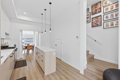 Photo 9 at 13 - 237 Ridgeway Avenue, Lower Lonsdale, North Vancouver