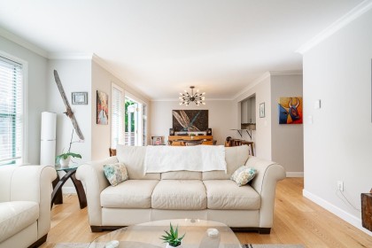 Photo 5 at 11 - 229 E 8th Street, Central Lonsdale, North Vancouver