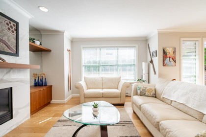 Photo 4 at 11 - 229 E 8th Street, Central Lonsdale, North Vancouver
