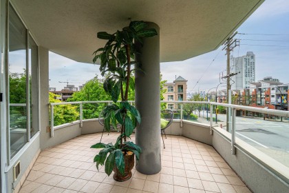 Photo 26 at 203 - 408 Lonsdale Avenue, Lower Lonsdale, North Vancouver