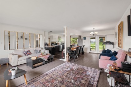 Photo 7 at 962 Whitchurch Street, Calverhall, North Vancouver