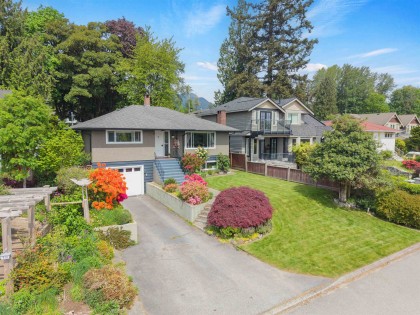 Photo 3 at 962 Whitchurch Street, Calverhall, North Vancouver