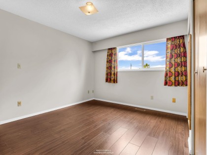 Photo 16 at 859 E 17th Street, Boulevard, North Vancouver