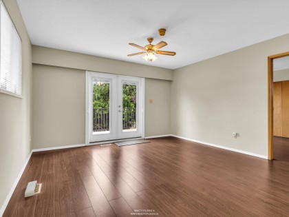 Photo 12 at 859 E 17th Street, Boulevard, North Vancouver
