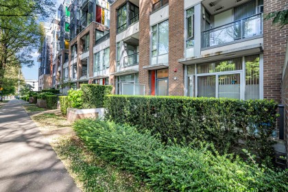 Photo 2 at 2021 W 10th Avenue, Kitsilano, Vancouver West
