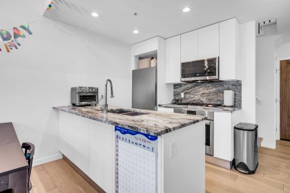 Photo 7 at 2021 W 10th Avenue, Kitsilano, Vancouver West
