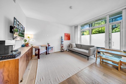 Photo 4 at 2021 W 10th Avenue, Kitsilano, Vancouver West