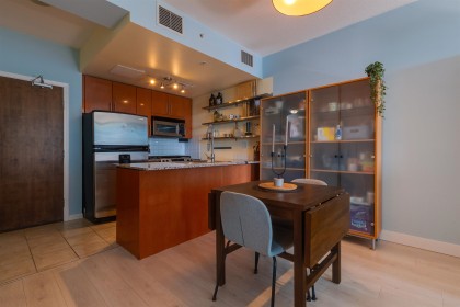 Photo 20 at 508 - 168 East Esplanade, Lower Lonsdale, North Vancouver