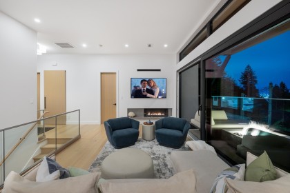 Photo 7 at 255 Sandringham Crescent, Upper Lonsdale, North Vancouver