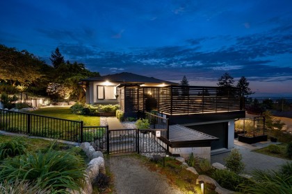 Photo 1 at 255 Sandringham Crescent, Upper Lonsdale, North Vancouver