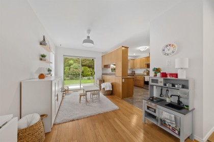 Photo 5 at 1479 Percy Court, Indian River, North Vancouver