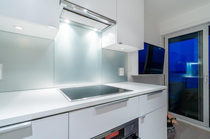 Photo 11 at 807 - 150 24th Street, Dundarave, West Vancouver