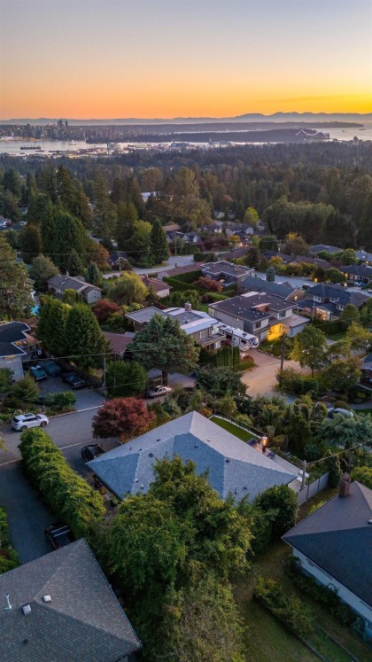 Photo 27 at 3812 Dalkeith Drive, Upper Lonsdale, North Vancouver