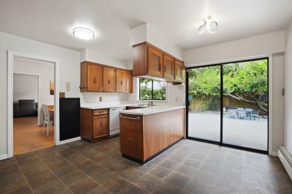 Photo 10 at 909 Seymour Boulevard, Seymour NV, North Vancouver