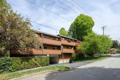 Photo 1 at 3201 Lonsdale Avenue, Upper Lonsdale, North Vancouver