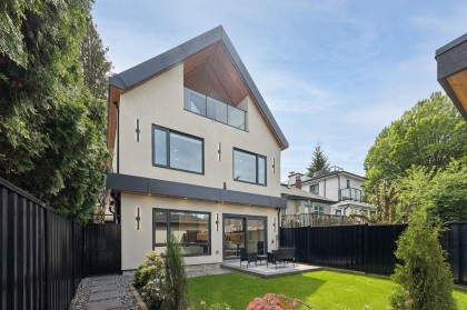 Photo 33 at 2 - 4549 W 11th Avenue, Point Grey, Vancouver West