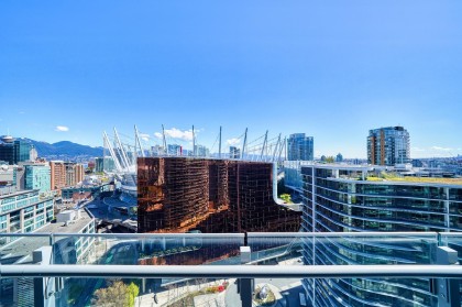 Photo 1 at 2006 - 89 Nelson Street, Yaletown, Vancouver West