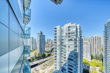 Photo 25 at 2006 - 89 Nelson Street, Yaletown, Vancouver West