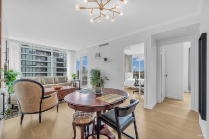 Photo 6 at 709 - 3355 Binning Road, University VW, Vancouver West