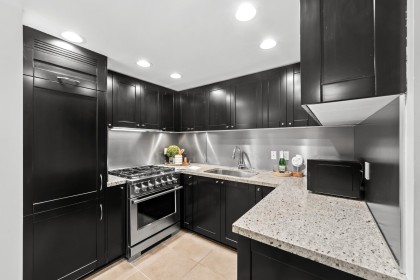 Photo 16 at 303 - 1133 Homer Street, Yaletown, Vancouver West