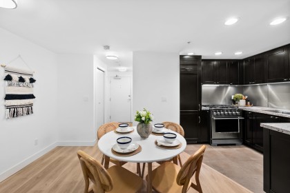 Photo 15 at 303 - 1133 Homer Street, Yaletown, Vancouver West