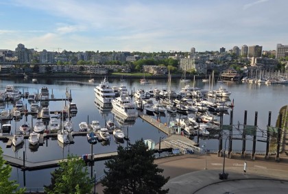 Photo 2 at 902 - 1199 Marinaside Crescent, Yaletown, Vancouver West
