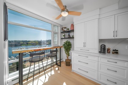 Photo 4 at 902 - 1199 Marinaside Crescent, Yaletown, Vancouver West