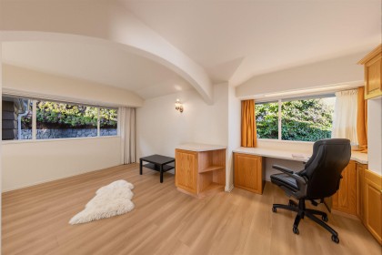 Photo 20 at 875 Eyremount Drive, British Properties, West Vancouver