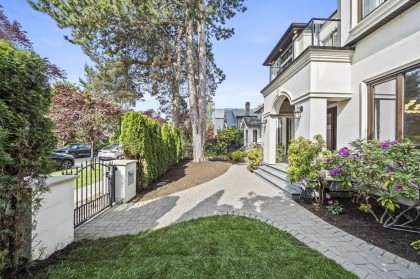 Photo 3 at 4347 W 9th Avenue, Point Grey, Vancouver West